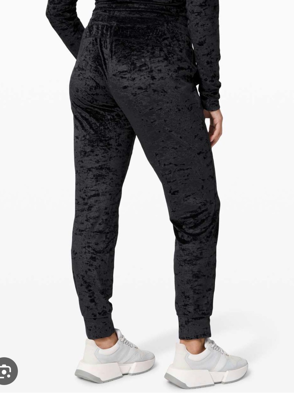 Lululemon crushed velvet joggers